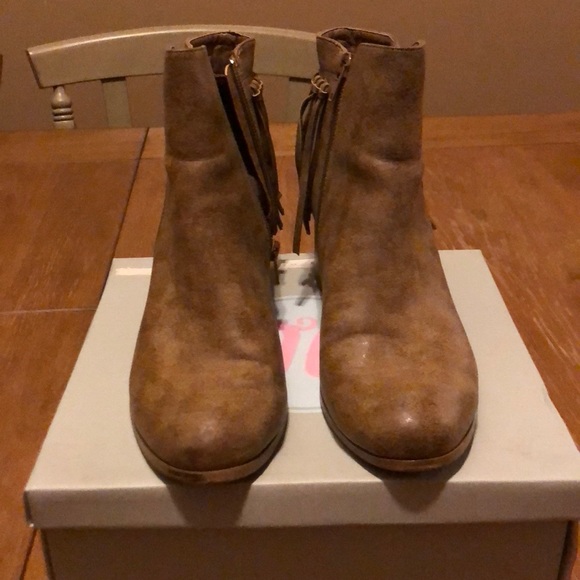 Booties - Picture 2 of 3